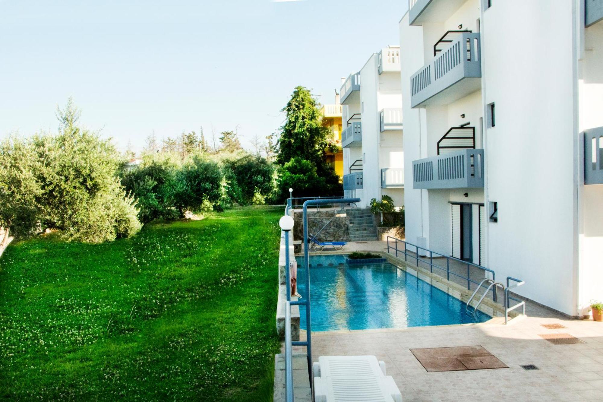 Popi Hotel Apartments Agia Marina  Exterior photo
