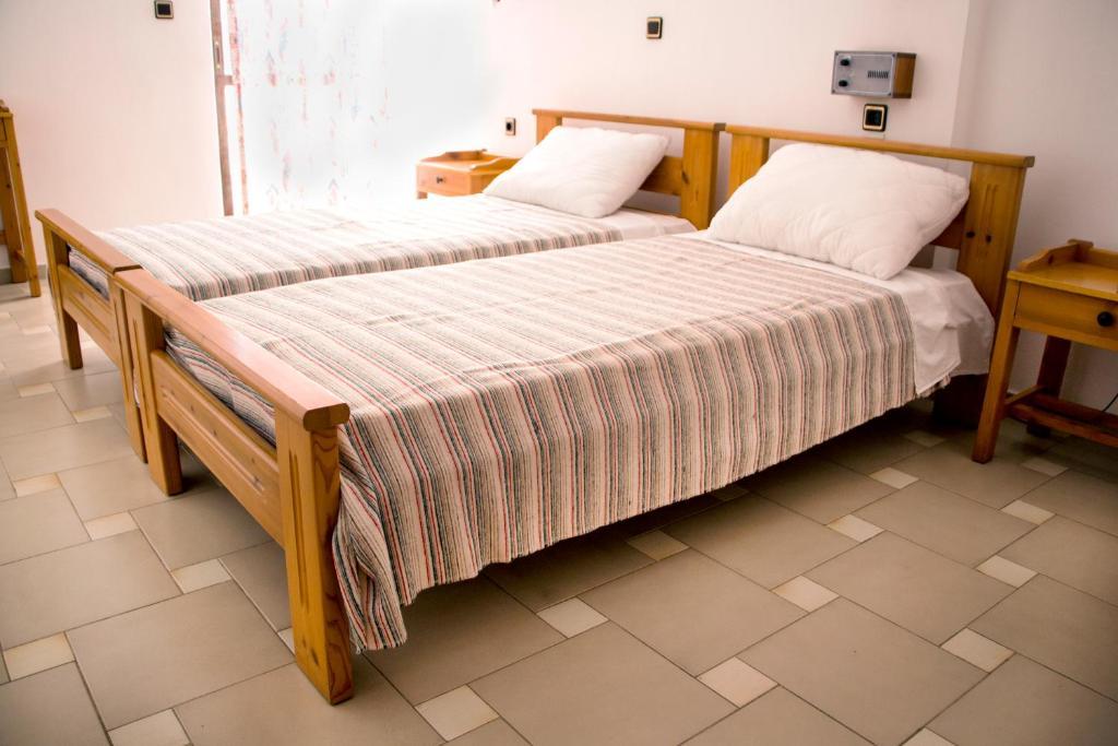 Popi Hotel Apartments Agia Marina  Exterior photo