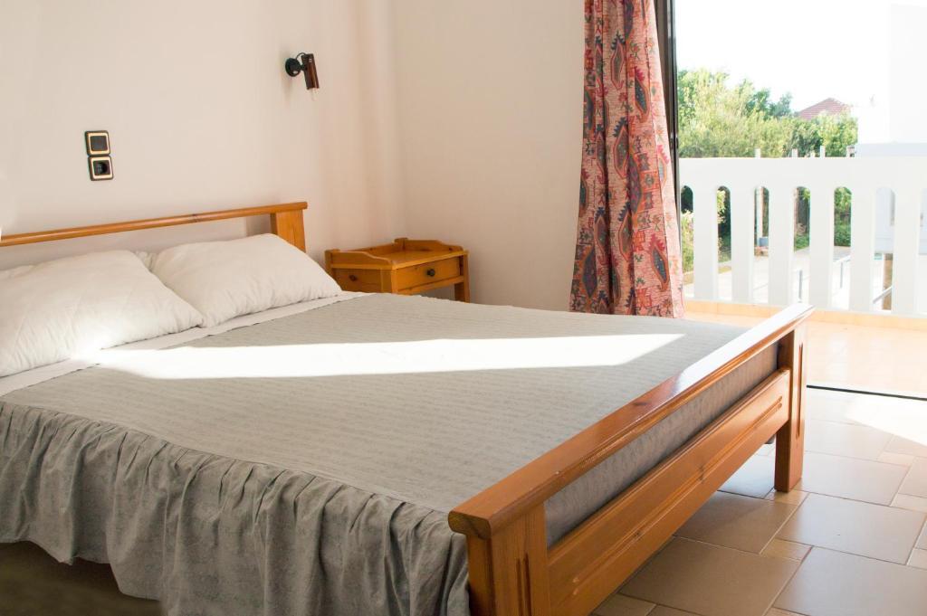 Popi Hotel Apartments Agia Marina  Room photo